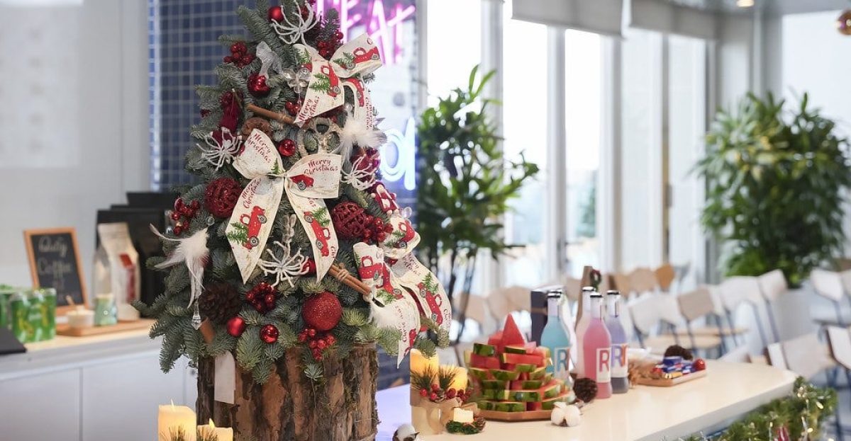 Lorem Ipsum is simply dummy text of the printing and typesetting industry